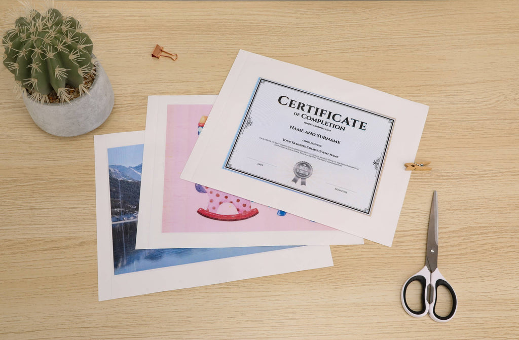 Pen+Gear Clear Self-Adhesive Pocket Folders, 9.25" x 12", 10 Sheets, CPP/PE Material, No Machine Needed