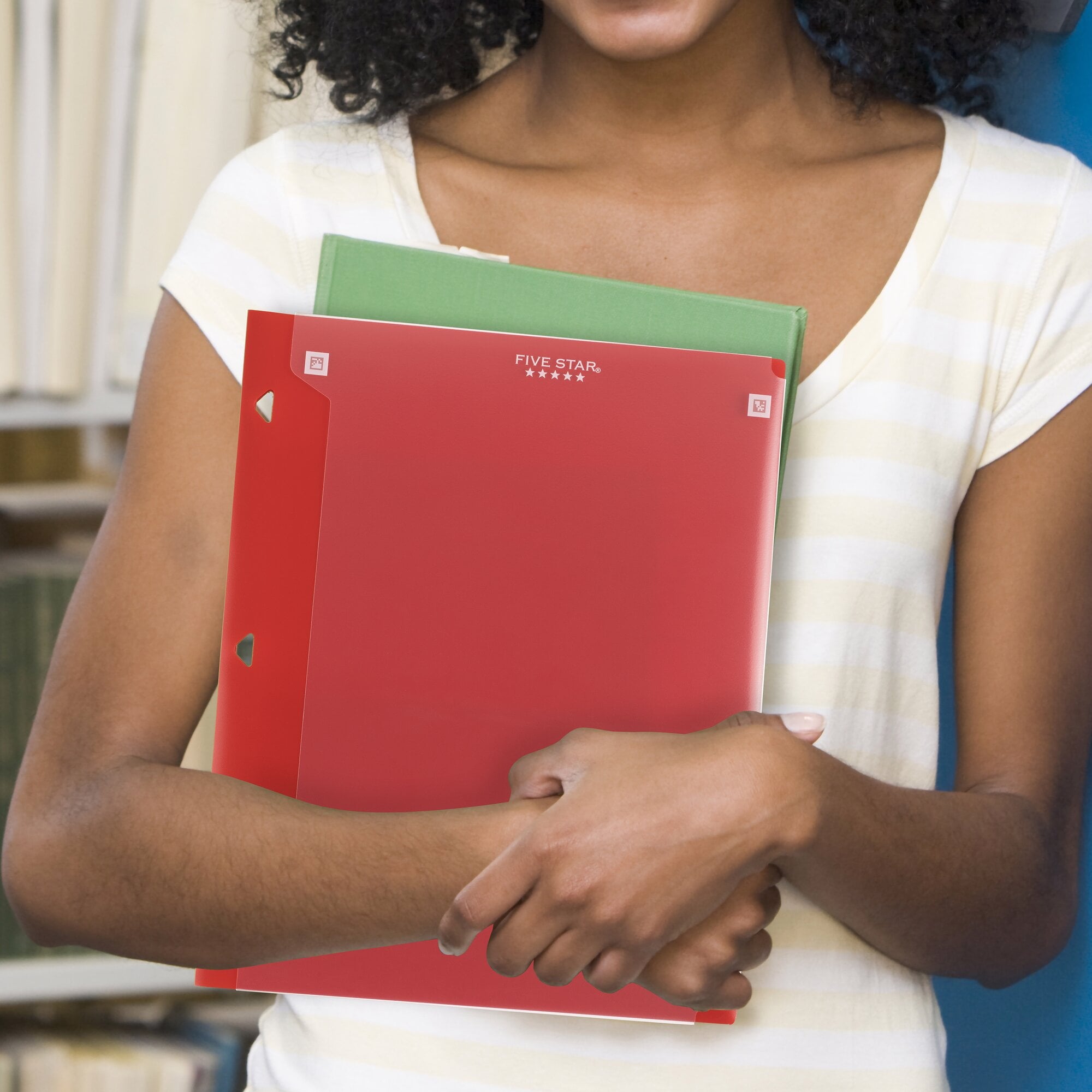 Five Star Customizable 2-Pocket Plastic Folder Plus Study App 4 Pack Black Fire